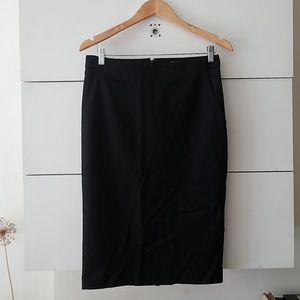 Black pencil skirt with pockets Carine Roitfeld